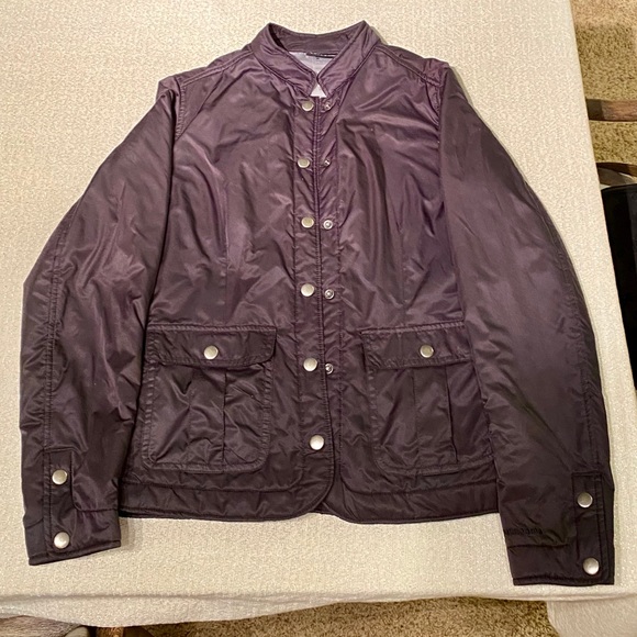 Women’s Patagonia Black Button Up Jacket - Picture 4 of 4